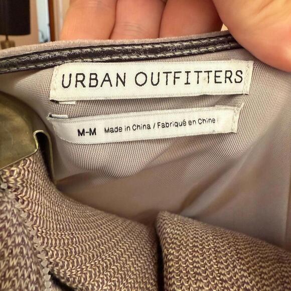 NWT Silver Velvet Long Sleeve Ruched Deep V-Neck Top by Urban Outfitters M - Picture 3 of 4